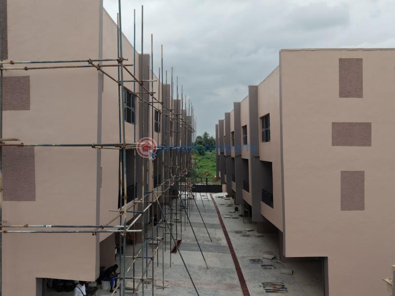 4 bedroom Flat & Apartment For Sale Alaka Estate Ogunlana Surulere Lagos - 15