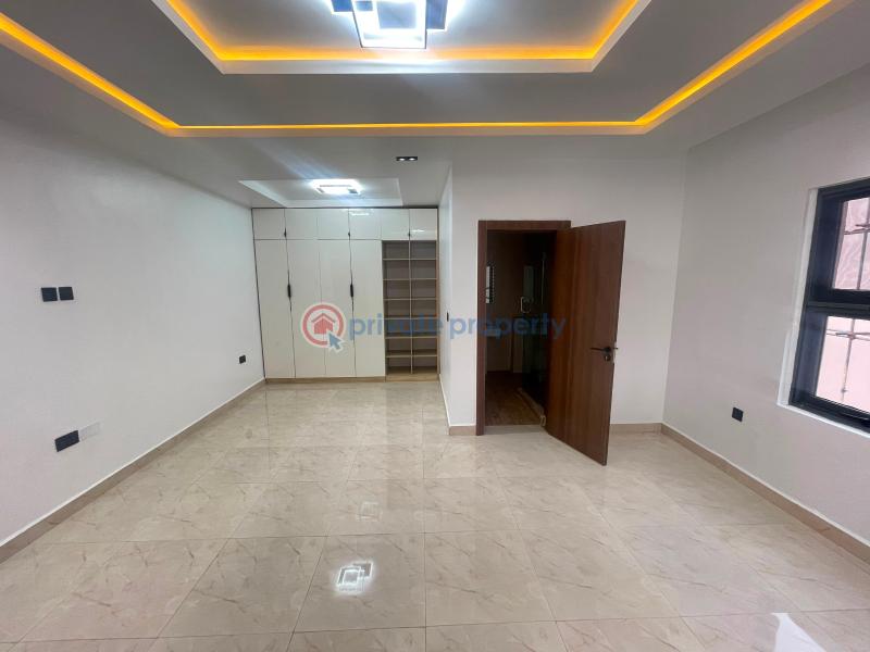 4 bedroom Flat & Apartment For Sale Alaka Estate Ogunlana Surulere Lagos - 4