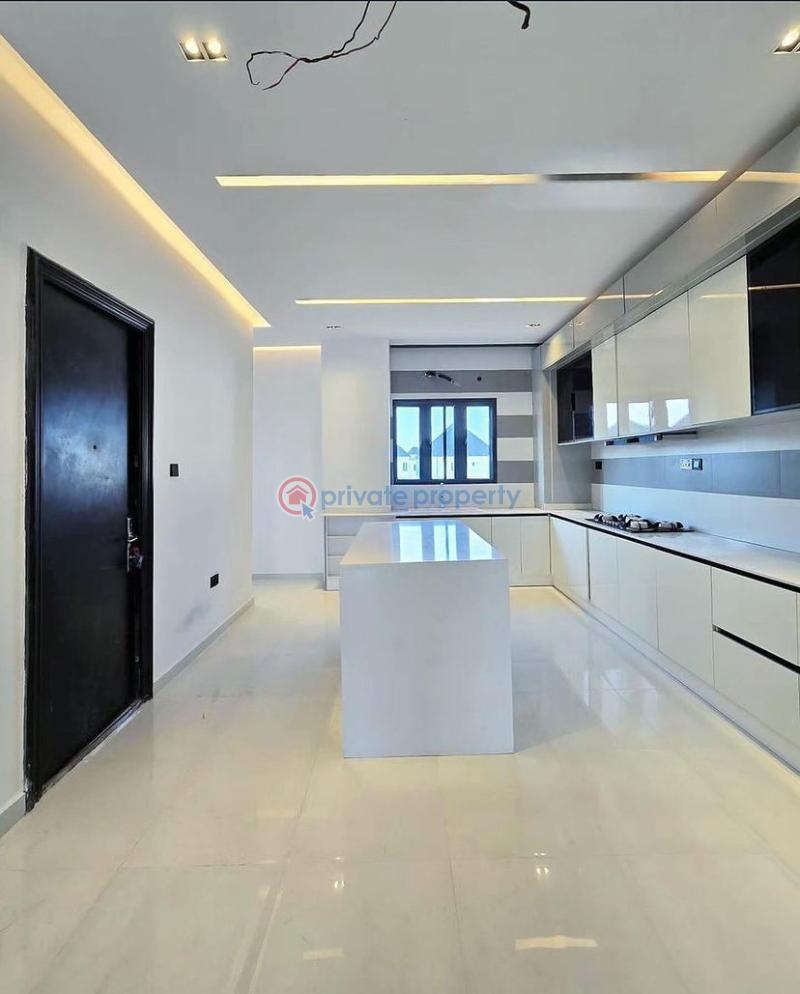 4 bedroom Terrace For Rent Ologolo Lekki Lagos - 1