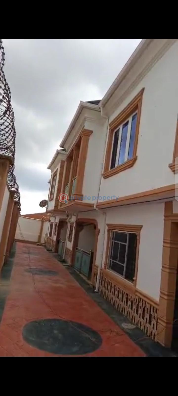 Newly built 4 units of 2 bedroom flat with pop and other modern facilities at alakia - 4 House For Sale Alakia Ibadan Oyo - 4