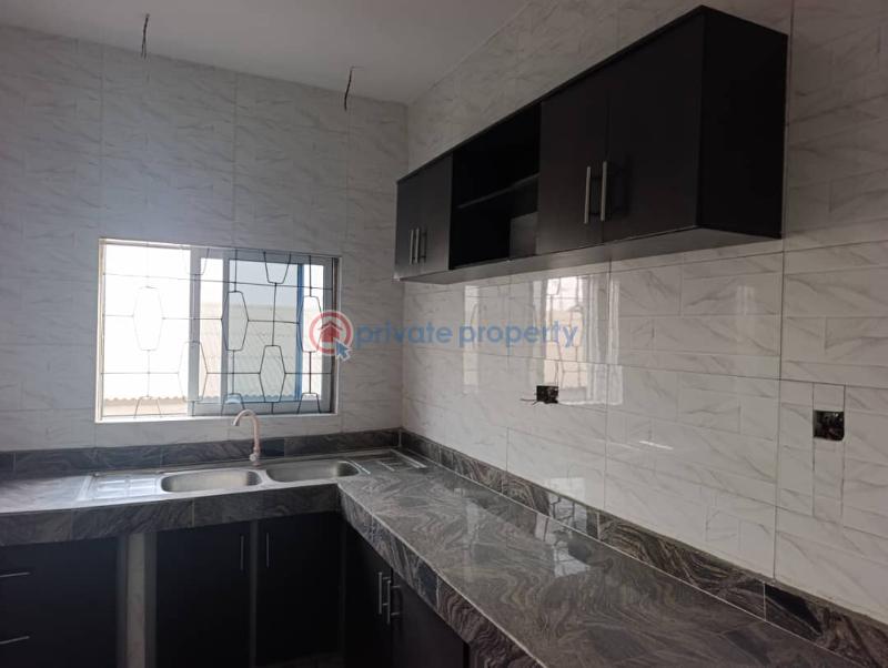 3 bedroom Flat & Apartment For Rent Omogbafo By Splash Fm, Felele Straight Challenge Ibadan Oyo - 3