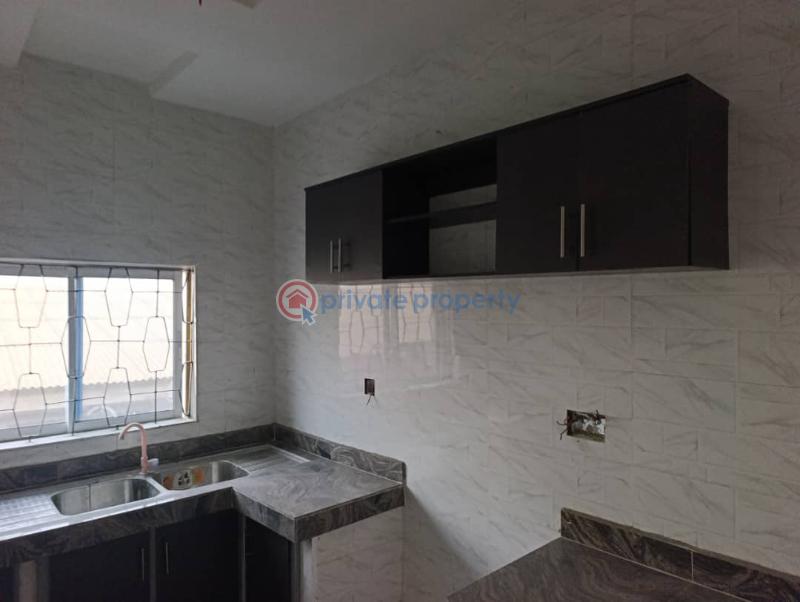 3 bedroom Flat & Apartment For Rent Omogbafo By Splash Fm, Felele Straight Challenge Ibadan Oyo - 4
