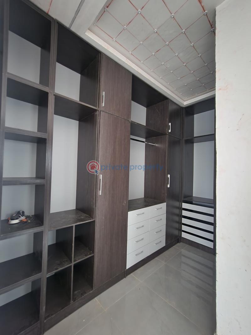4 bedroom Detached Duplex For Sale Surulere Lagos - 3