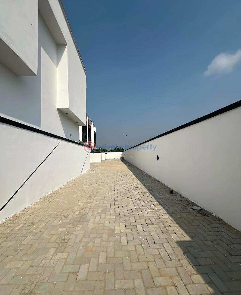 4 bedroom Semi detached Duplex For Sale Secure Estate At Abraham Adesanya Axis Ajah Lagos - 16