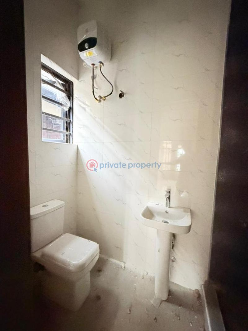4 bedroom Detached Duplex For Sale Surulere Lagos State Surulere Lagos - 2
