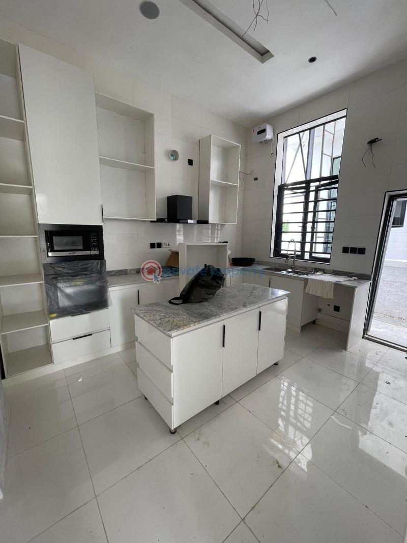 4 bedroom Detached Duplex For Sale Sangotedo Lagos - 4
