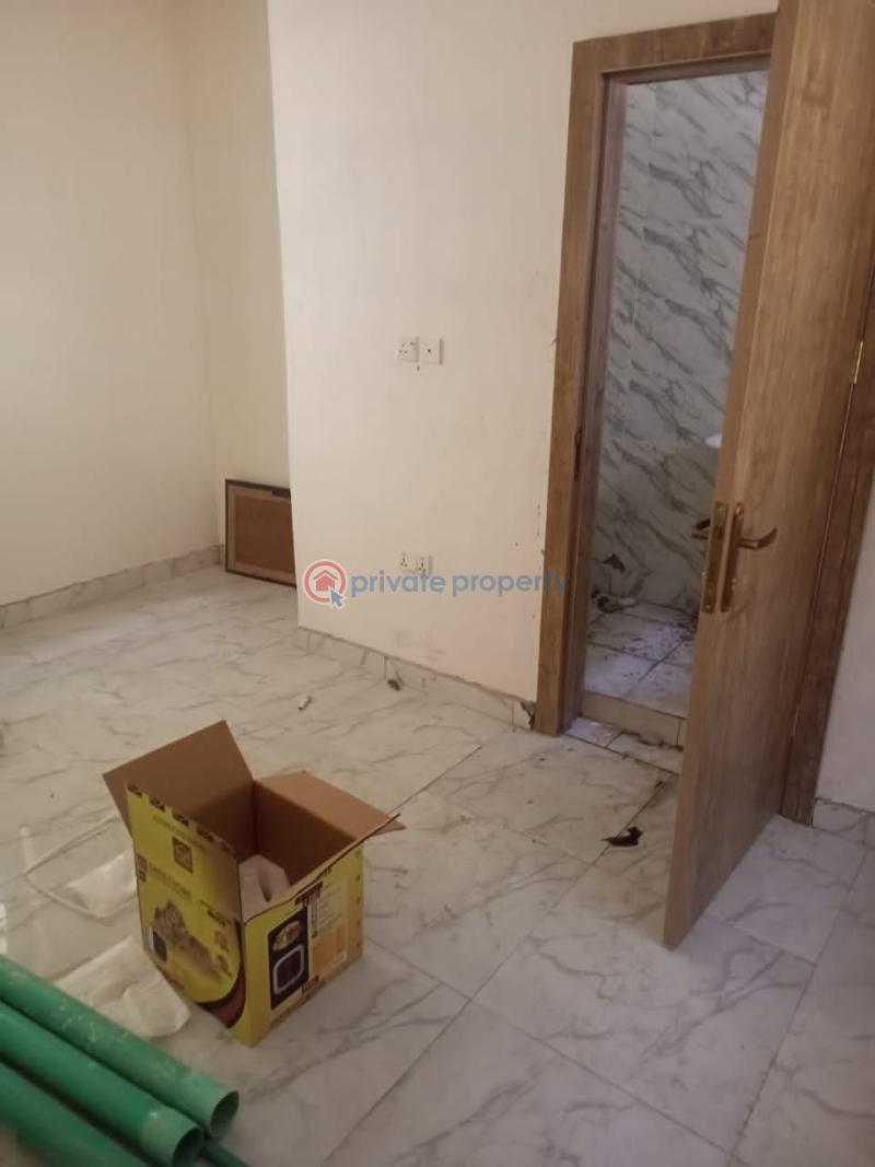 For sale 4 bedroom House Off Adeniran Ogunsanya, Surulere Lagos (PID 8PAPRD) Private