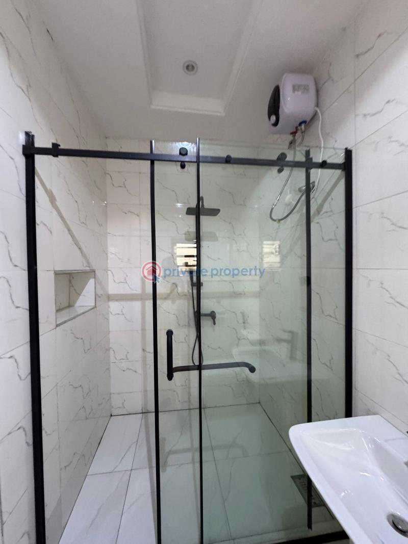 4 bedroom Semi detached Duplex For Sale Along Voice Of Nigeria Road Lugbe Abuja Phase 4  - 12