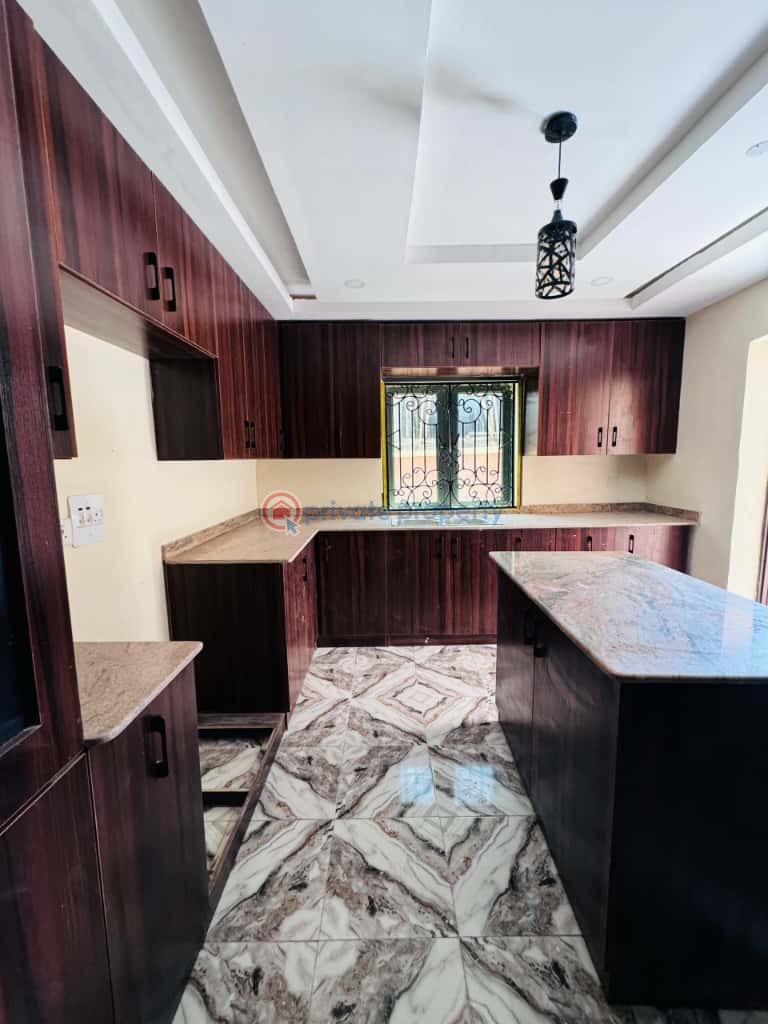4 bedroom Detached Duplex For Rent Kolapo Ishola Gra Akobo Ibadan Oyo - 8