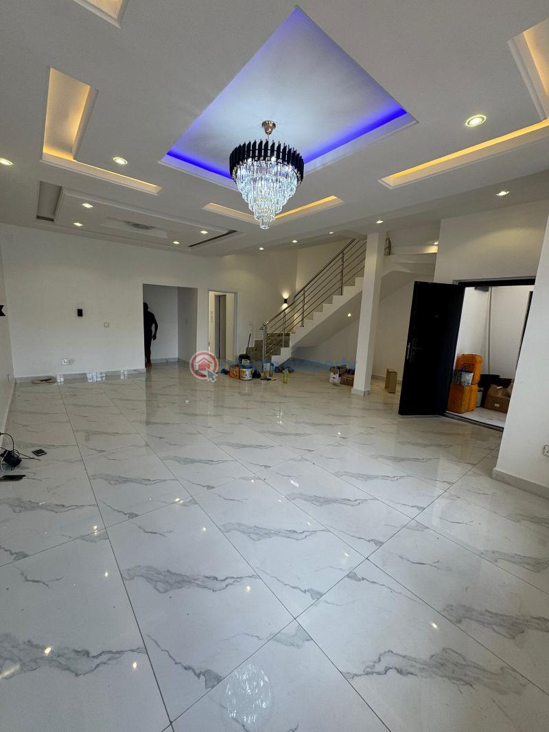 4 bedroom Semi detached Duplex For Sale Along Voice Of Nigeria Road Lugbe Abuja Phase 4  - 1