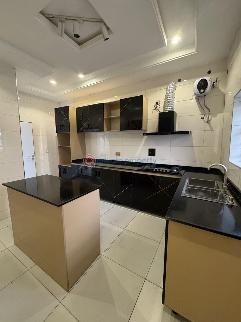 4 bedroom Semi detached Duplex For Sale Along Voice Of Nigeria Road Lugbe Abuja Phase 4  - 21