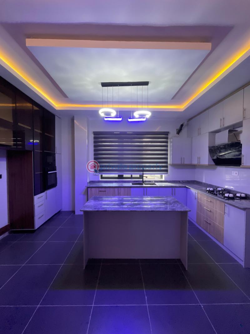 4 bedroom Semi detached Duplex For Sale Ramat Estate Ogudu GRA Lagos - 3