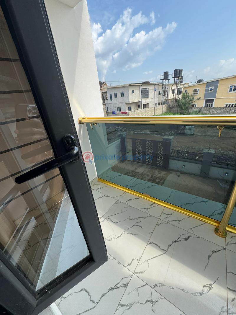 4 bedroom Semi detached Duplex For Sale Along Voice Of Nigeria Road Lugbe Abuja Phase 4  - 4