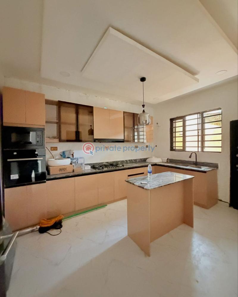 4 bedroom Semi detached Duplex For Sale Anthony Maryland Lagos - 2