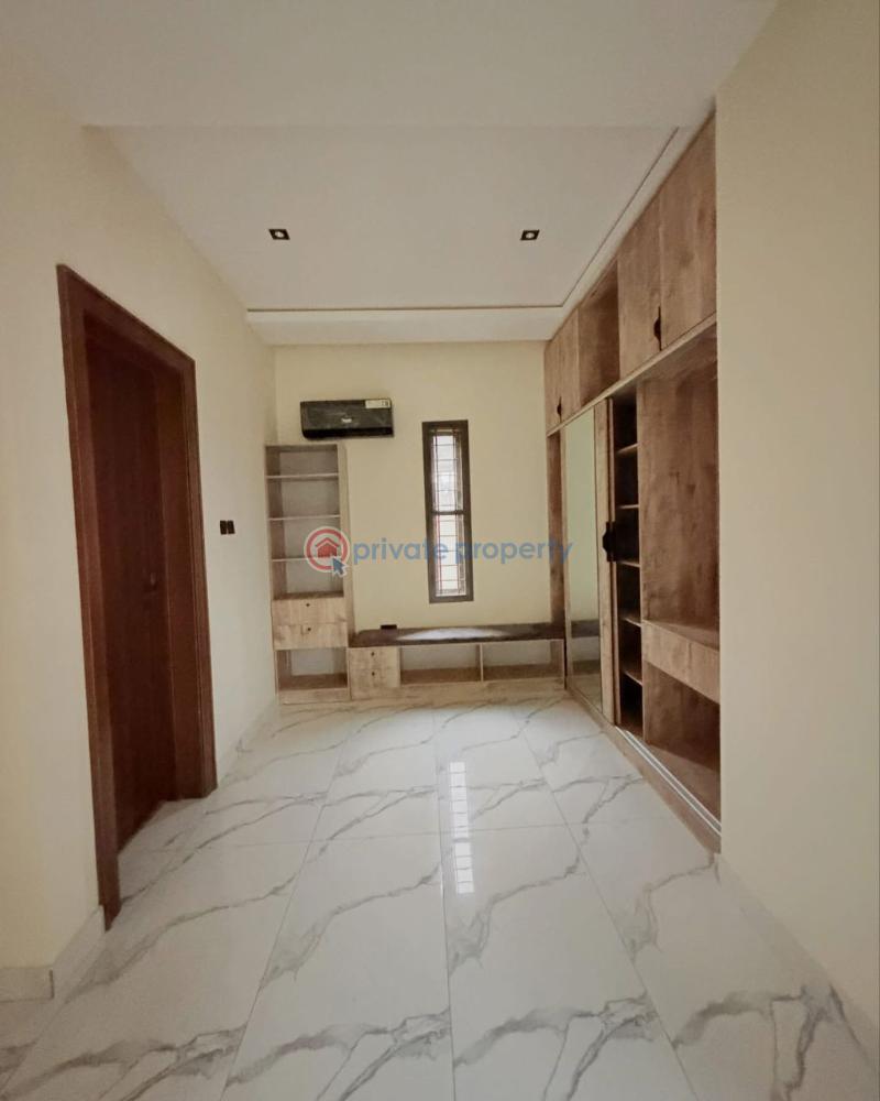 4 bedroom Semi detached Duplex For Sale Magodo Gra Phase 1 Kosofe/Ikosi Lagos - 3