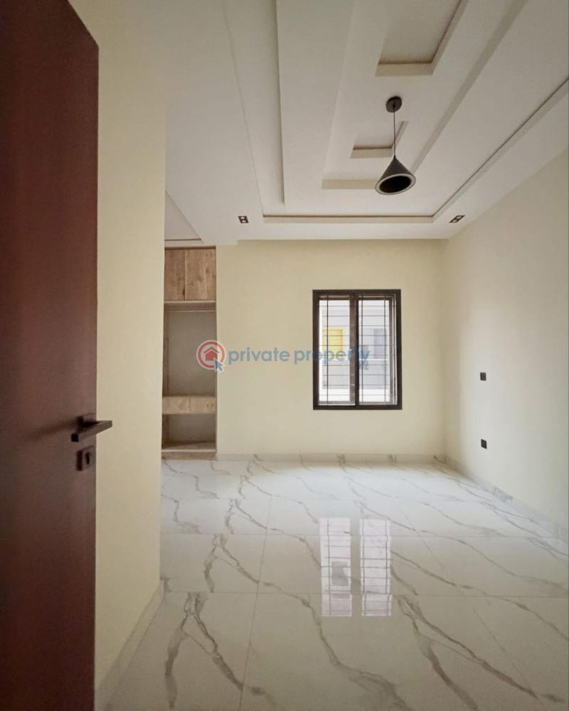 4 bedroom Semi detached Duplex For Sale Magodo Gra Phase 1 Kosofe/Ikosi Lagos - 5
