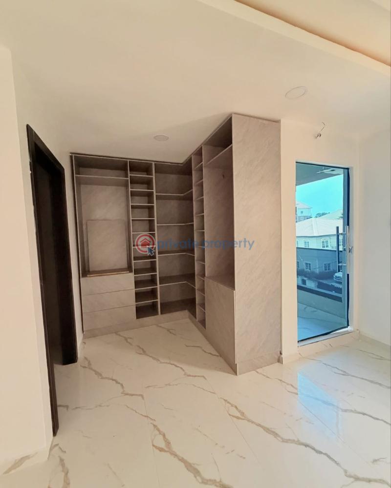 4 bedroom Semi detached Duplex For Sale Anthony Maryland Lagos - 7