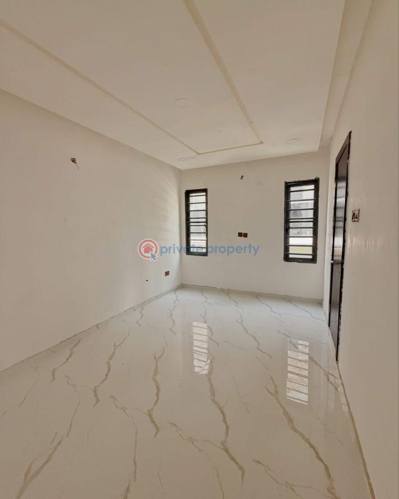 4 bedroom Semi detached Duplex For Sale Anthony Maryland Lagos - 3