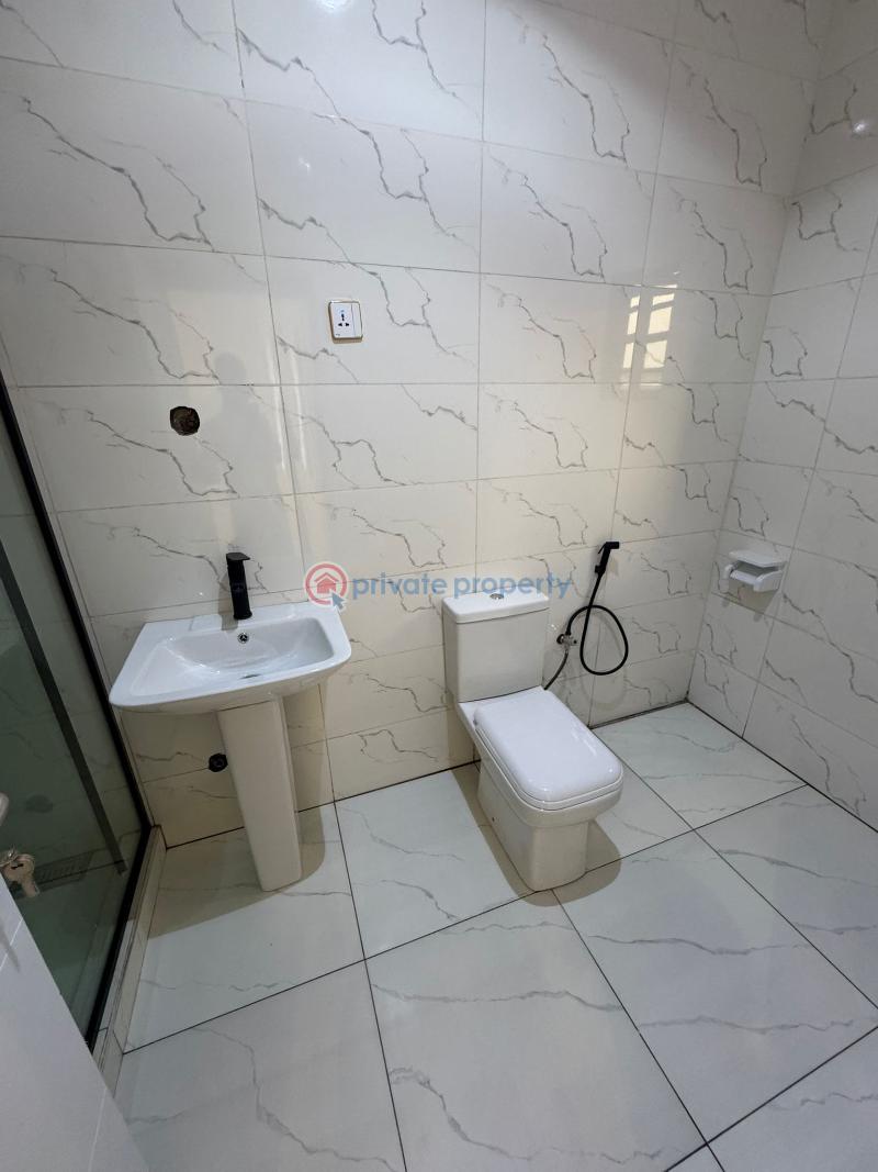 4 bedroom Semi detached Duplex For Sale Along Voice Of Nigeria Road Lugbe Abuja Phase 4  - 22