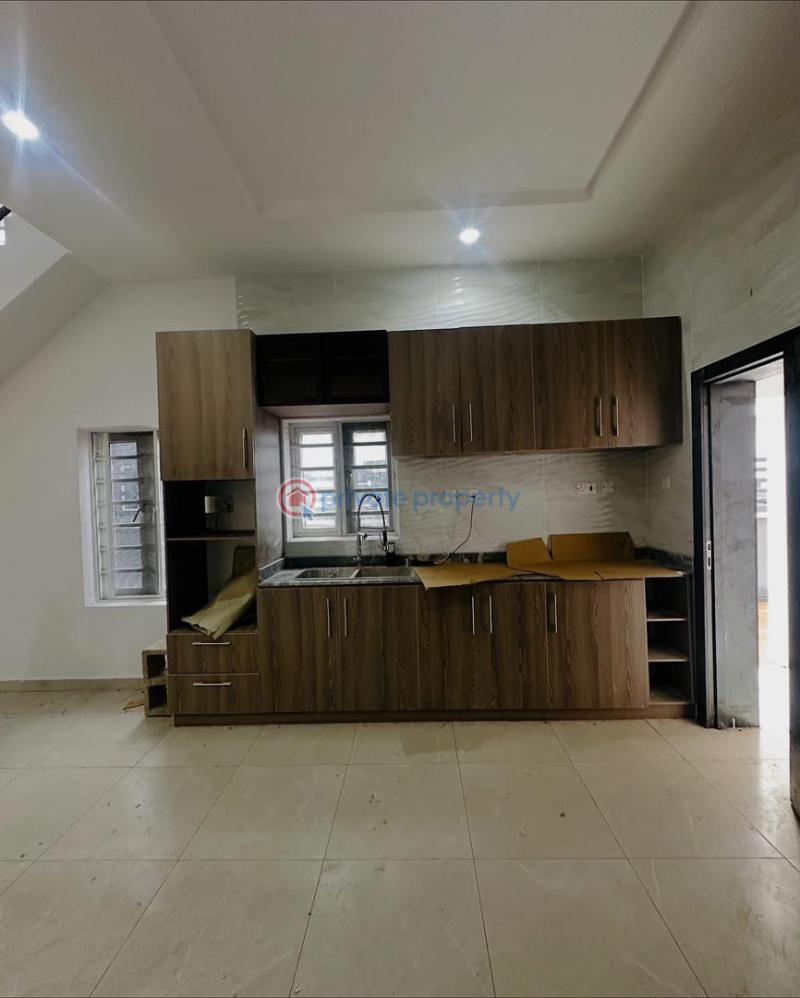 Newly built 4bedroom semi detached duplex - 5 4 bedroom Semi detached Duplex For Sale Maryland Lagos - 5
