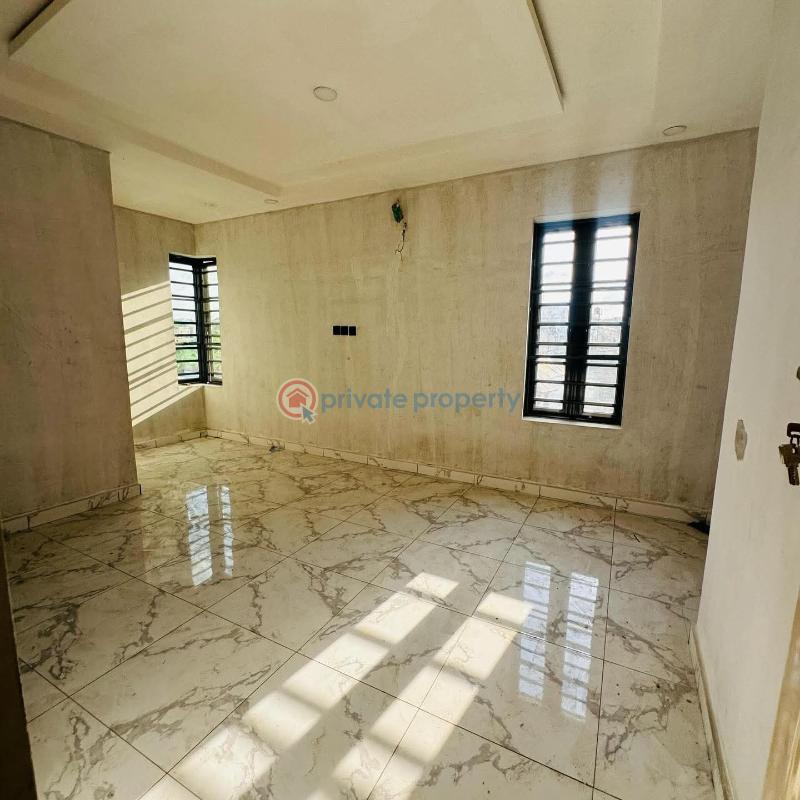 4 bedroom Semi detached Duplex For Sale Anthony Maryland Maryland Lagos - 8