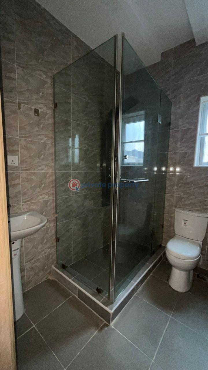 4 bedroom House For Rent Arowojobe Mende Maryland Lagos - 7