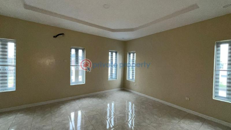 4 bedroom House For Rent Arowojobe Mende Maryland Lagos - 8