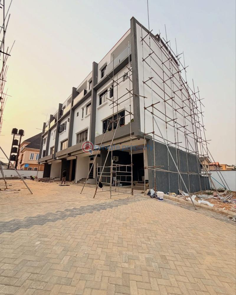 4 bedroom Detached Duplex For Sale Gbagada Lagos - 1