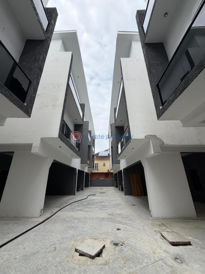 4 bedroom Terraced Duplex For Sale Ologolo Lekki Lagos - 11