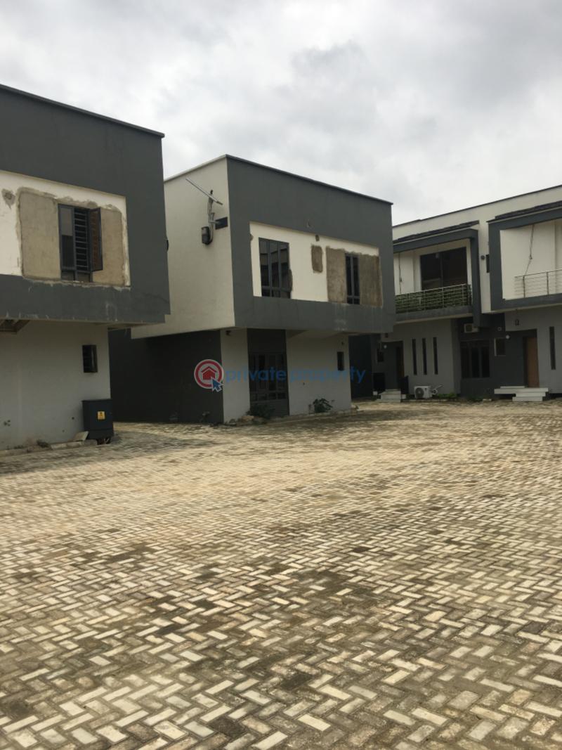 4 bedroom Detached Duplex For Sale Off Ibeshe Road Ibeshe Ikorodu Lagos - 5