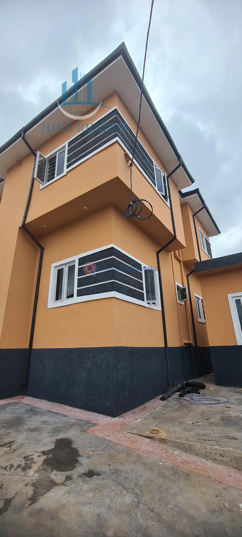 3 bedroom Block Of Flats For Sale Independence Layout Enugu Suburb Enugu Area  - 2