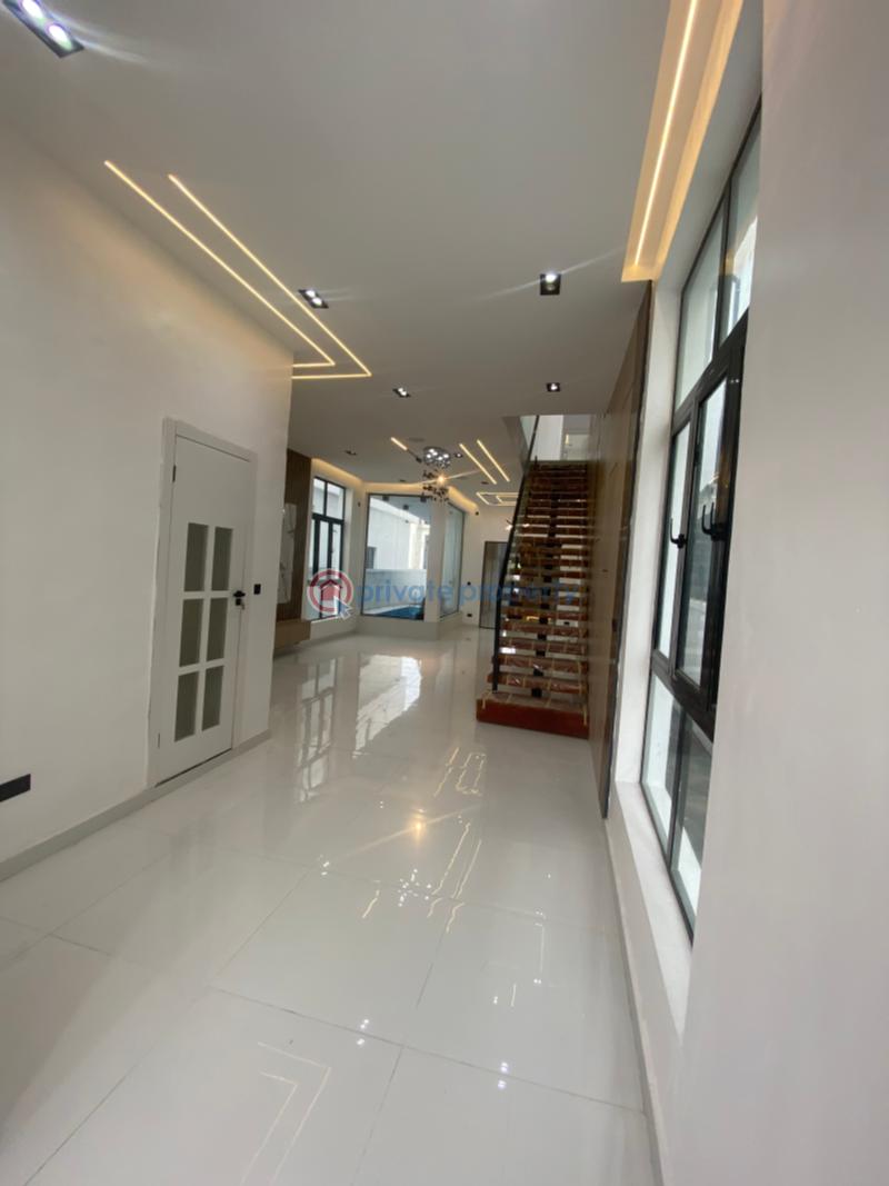 5 bedroom Detached Duplex For Sale Ikota, Lekki Lagos. Ikota Lekki Lagos - 19
