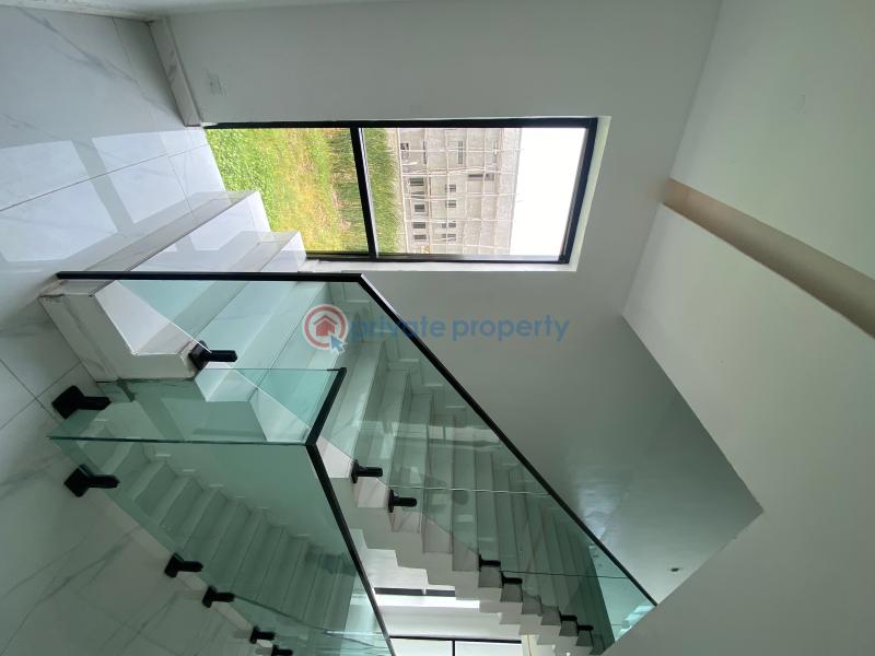 Newly built 5 bed duplex in a gated estate - 8 5 bedroom Detached Duplex For Sale Orchid Lekki Lagos - 8