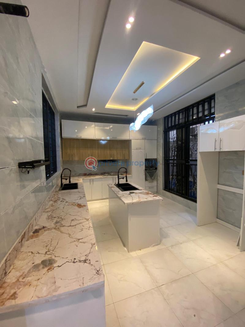 5 bedroom Detached Duplex For Sale Osapa London Lekki Lagos - 1