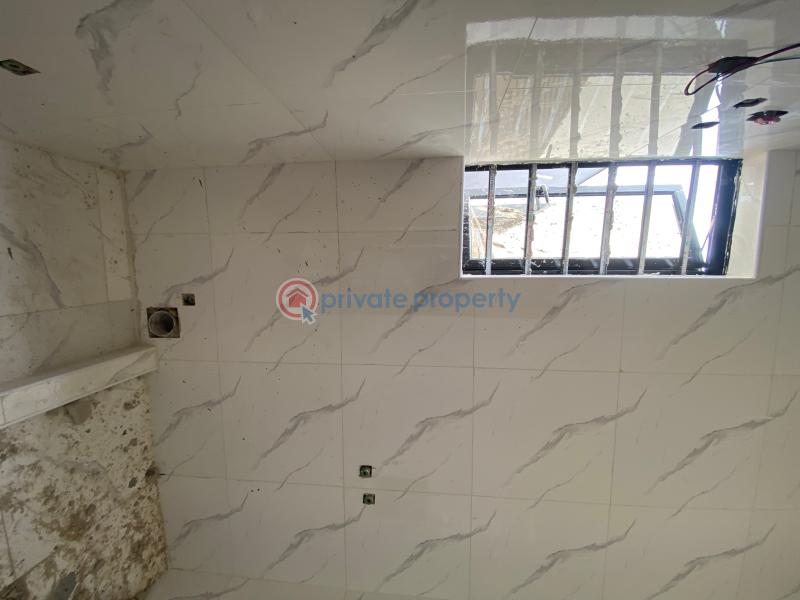 Newly built 5 bed duplex in a gated estate - 16 5 bedroom Detached Duplex For Sale Agungi Lekki Lagos - 16