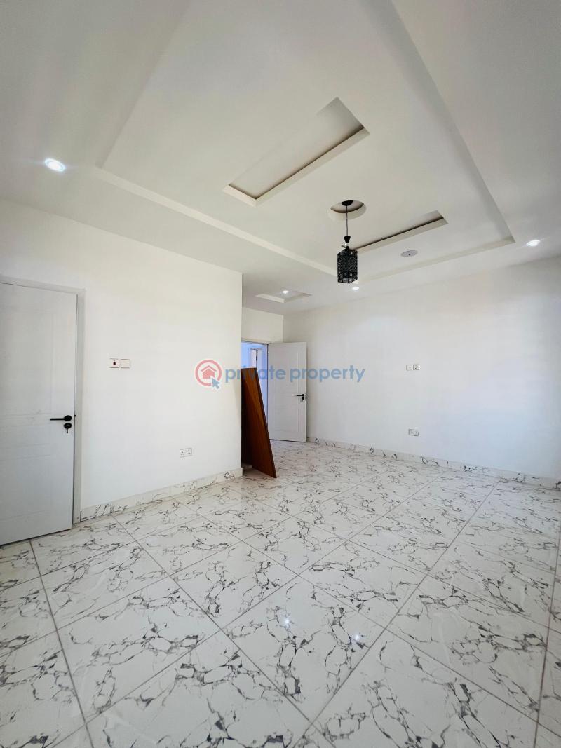 5 bedroom Detached Duplex For Sale Lekki County Estate Ikota Lekki Lagos - 3