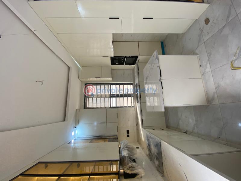 5 bedroom Detached Duplex For Sale Chevron Drive Lekki Lagos - 5