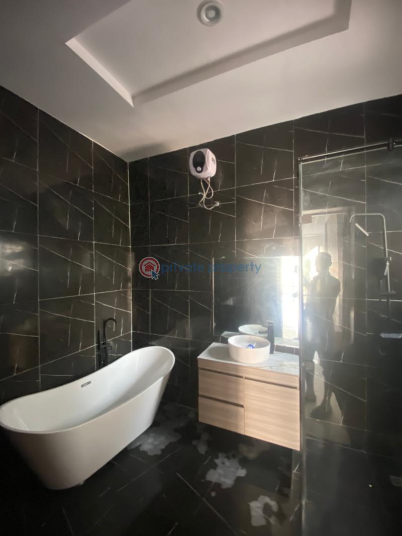5 bedroom Detached Duplex For Sale Harris Drive Victoria Garden City Lekki Lagos - 8