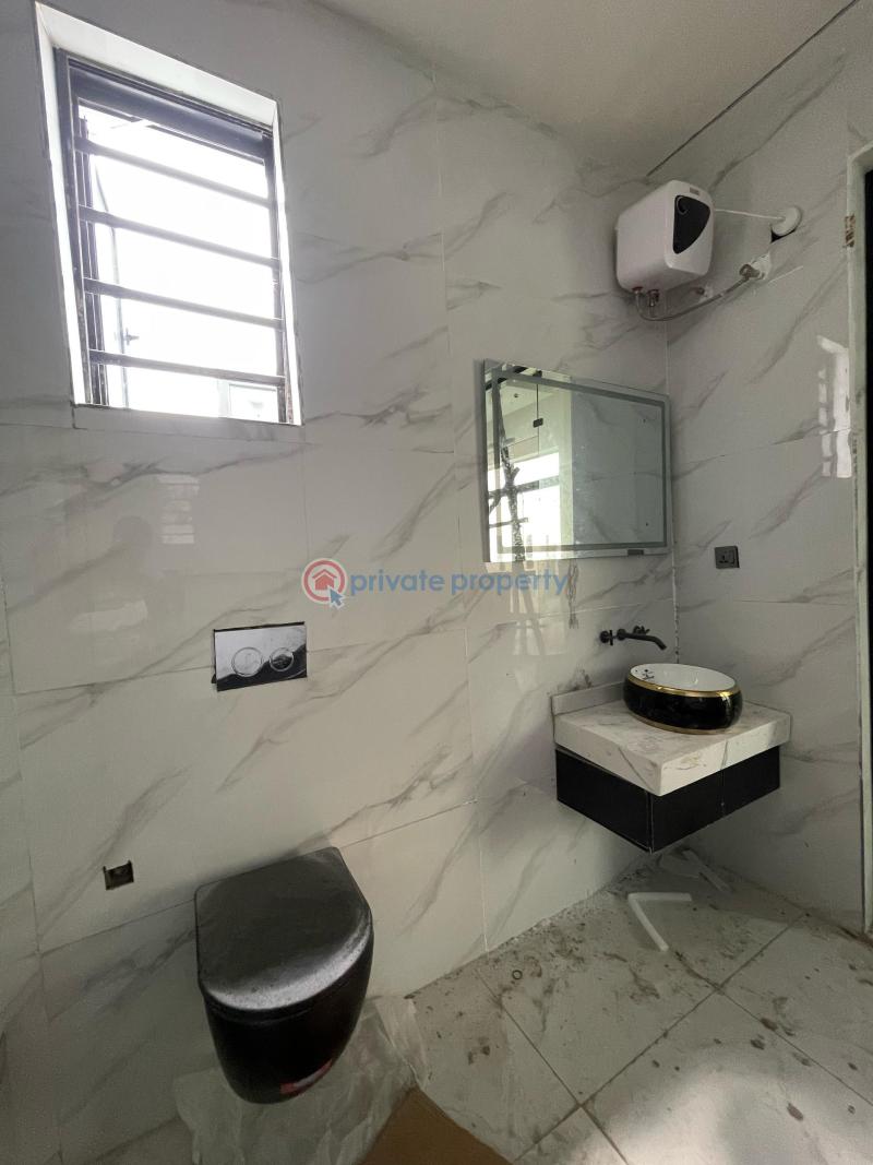 Newly built 5 bed duplex with swimming pool - 11 5 bedroom Detached Duplex For Sale Orchid Road Along Lekki Expressway Lagos - 11