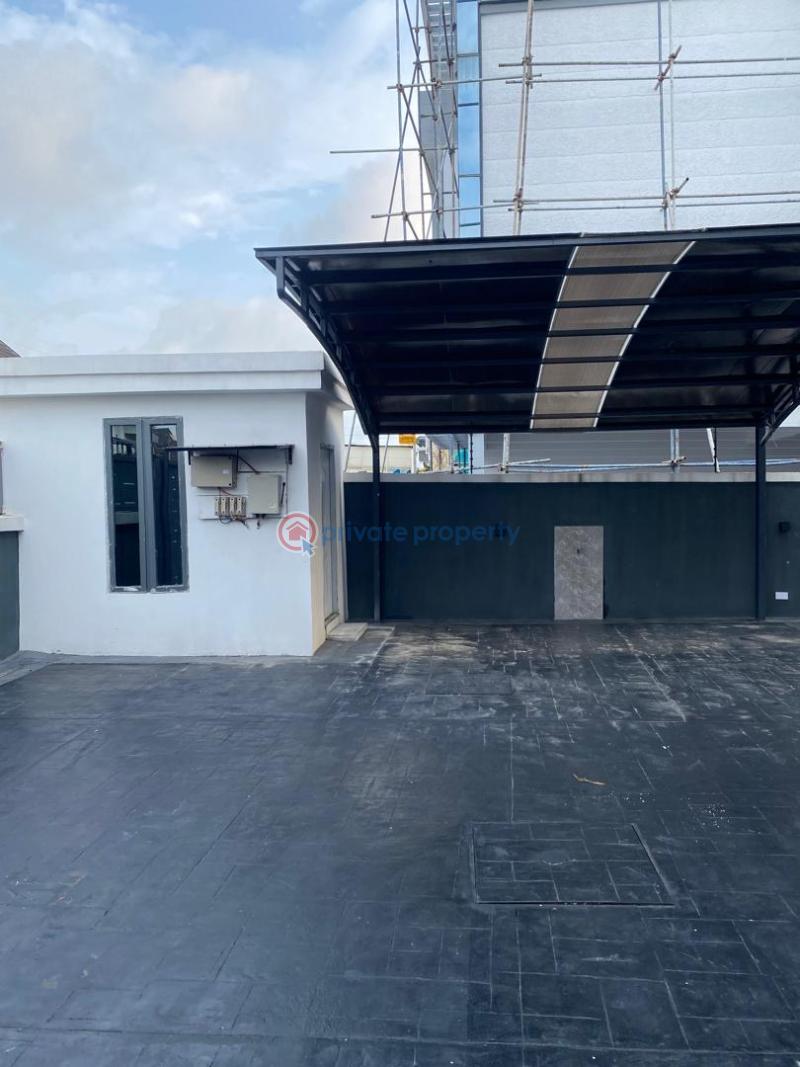 5 bedroom Detached Duplex For Sale Chevron Drive Lekki Lagos - 3