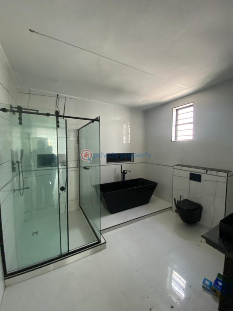 5 bedroom Detached Duplex For Sale 2nd Toll Gat Lekki Lagos Lekki Expressway Lagos - 4