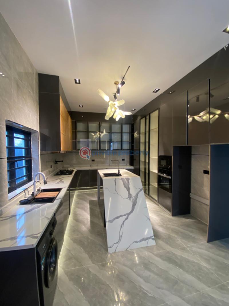 5 bedroom Detached Duplex For Sale Chevron Drive Lekki Lagos - 9