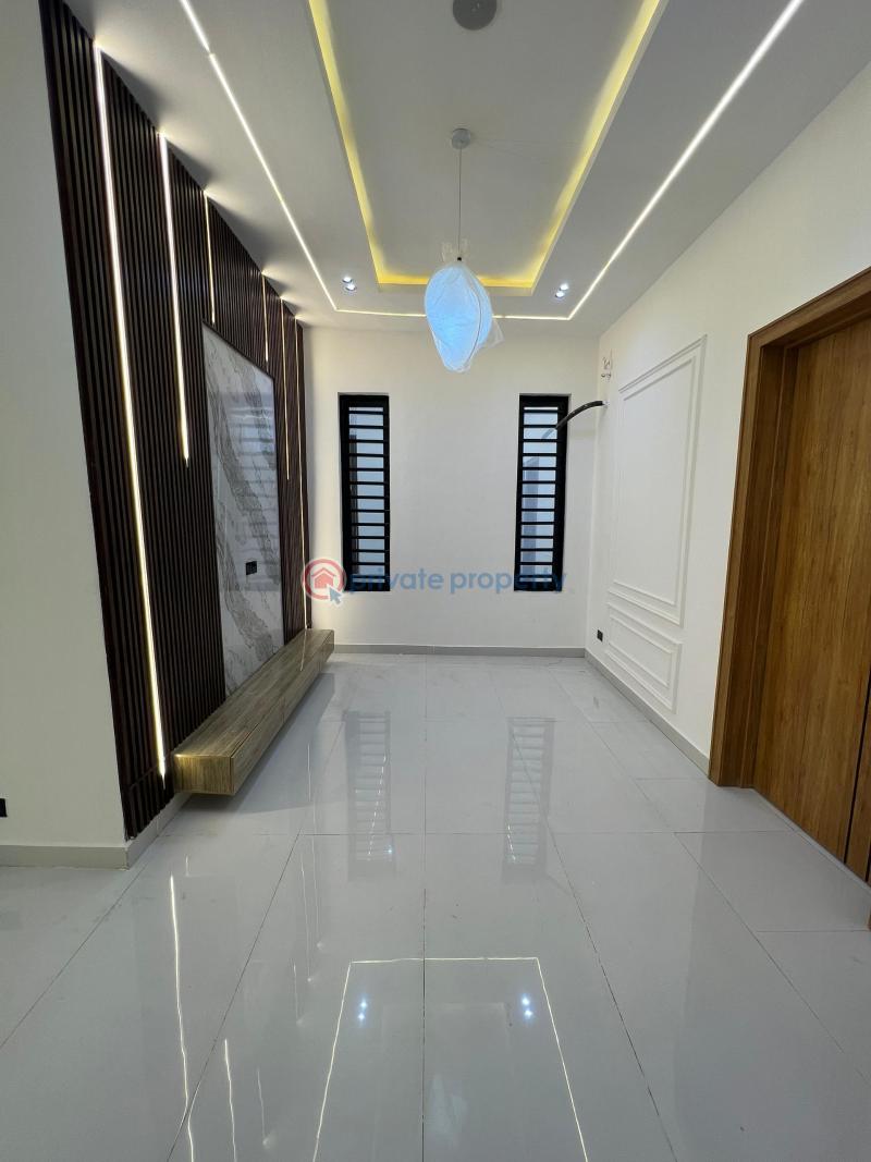 5 bedroom Detached Duplex For Sale Ado Road, Ajah Lagos - 11