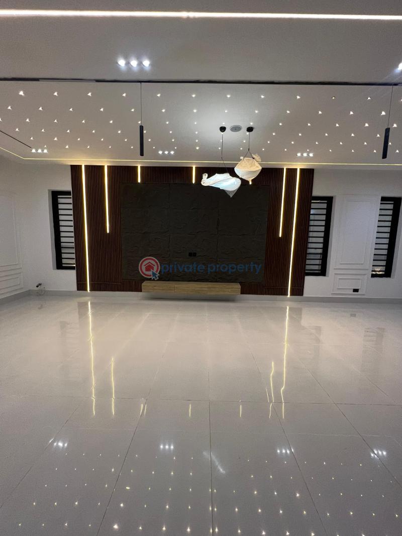5 bedroom Detached Duplex For Sale Ado Road, Ajah Lagos - 12