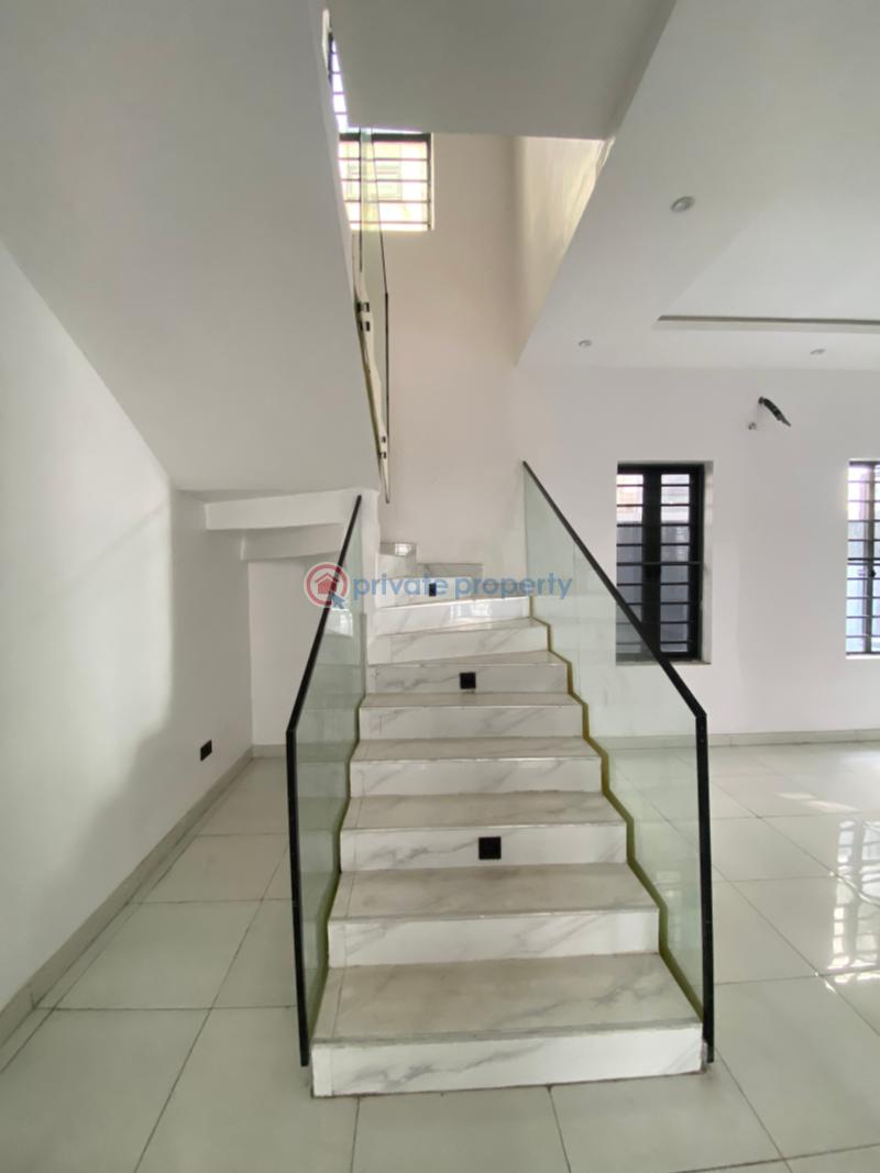 5 bedroom Detached Duplex For Sale Chevron Drive Lekki Lagos - 5