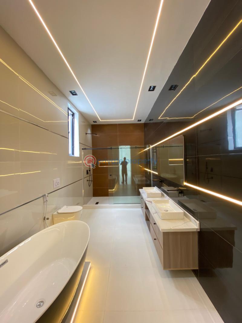 5 bedroom Detached Duplex For Sale Osapa London Lekki Lagos - 14