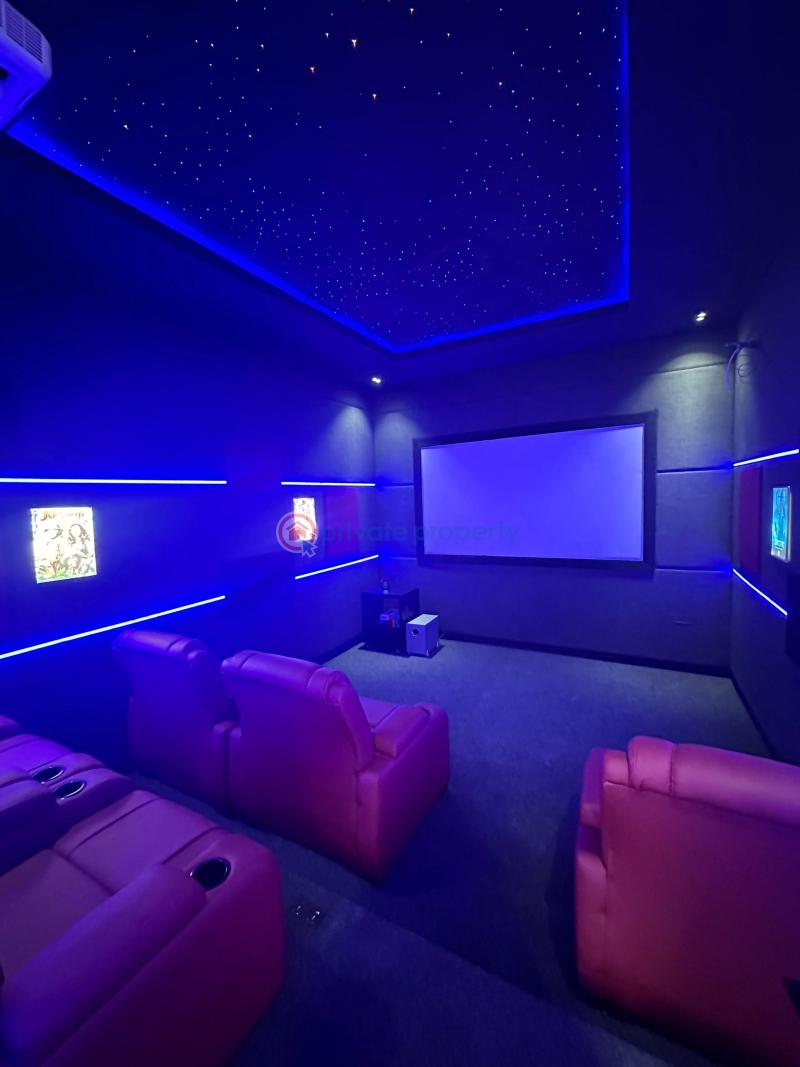 5 bedroom Detached Duplex For Sale Lakeview Park Lekki Expressway Lagos - 11