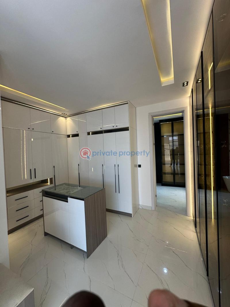 5 bedroom Detached Duplex For Sale Lakeview Park Lekki Expressway Lagos - 12