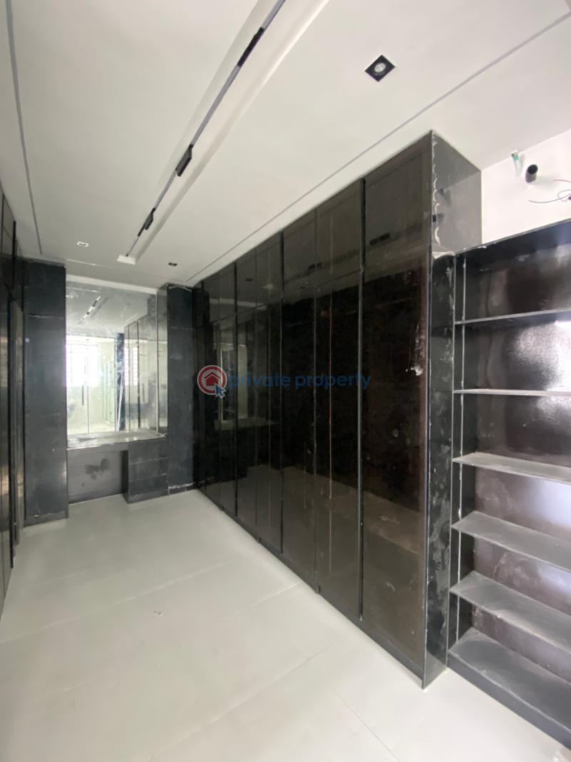 5 bedroom Detached Duplex For Sale Ikota Lekki Lagos - 2