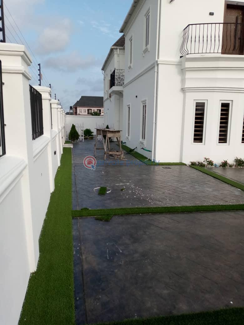 5 bedroom Detached Duplex For Sale Valley View Estate,oluodo Ebute Ikorodu Lagos - 0